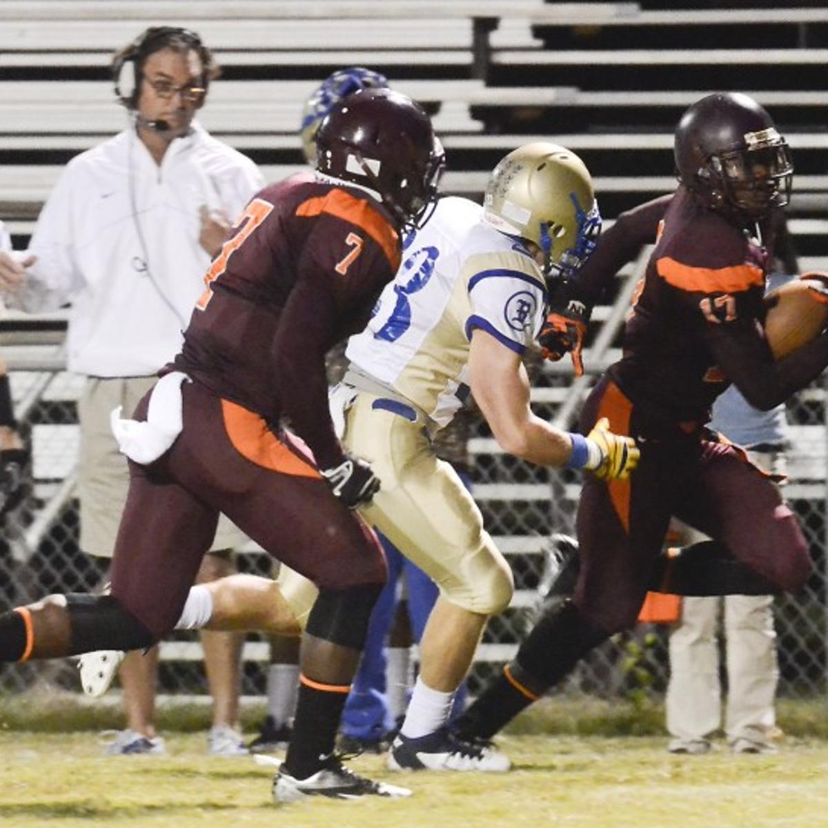 Stags Stampede Past Orangeburg Wilkinson In 24 14 Win Sports