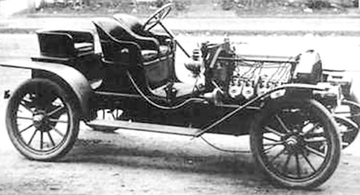 Baxter s Little Red Automobile played role in birth of Calhoun