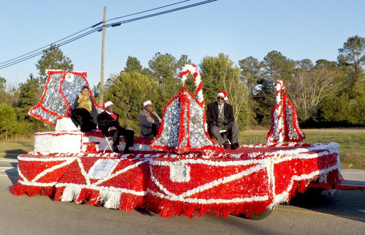 Luminary service, tree lighting, parade mark holidays in Santee News