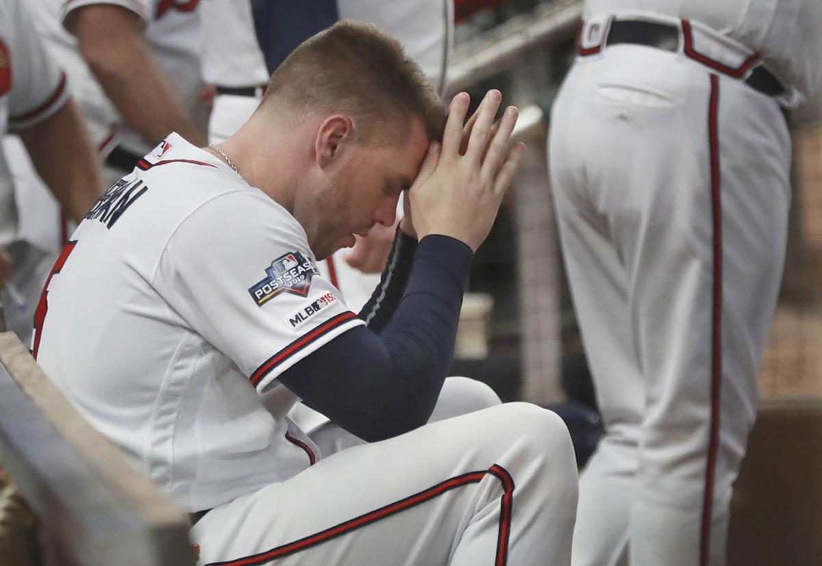 NLDS  Molina wins it in 10th, Cards top Braves 5-4