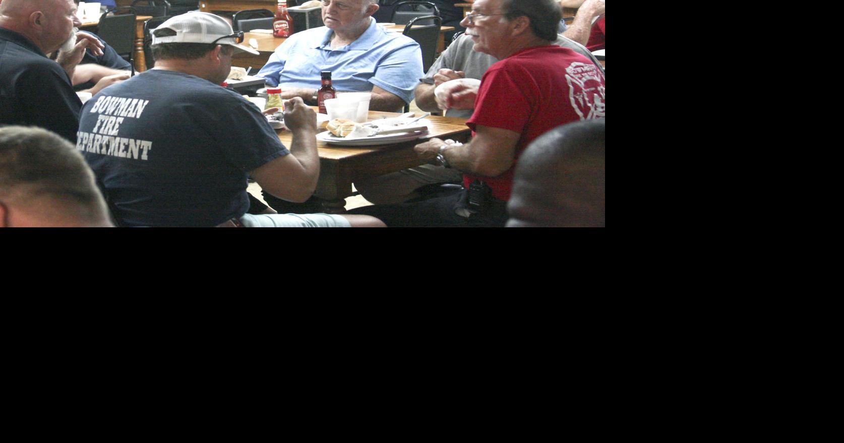Service honored at dinner; officers, firefighters, first responders ...