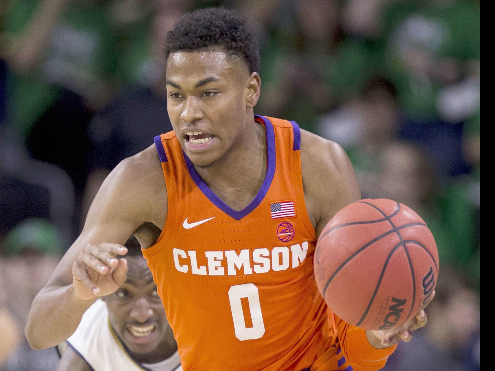 Clemson Basketball Clyde Trapp Suffers Torn Acl In Practice