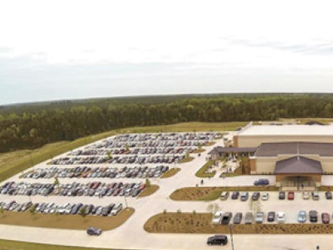 Assembly Hall Draws Crowds Customers For Area Businesses Local Thetandd Com