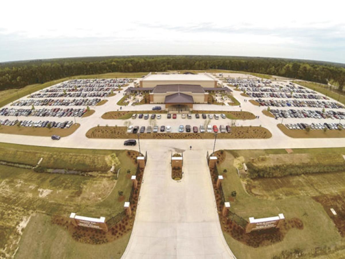 Assembly Hall Draws Crowds Customers For Area Businesses Local Thetandd Com