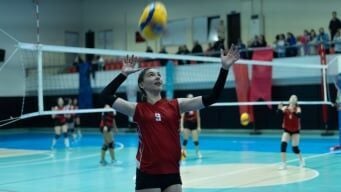 Common Volleyball Injuries: How to Prevent Ankle, Knee, and Shoulder Injuries