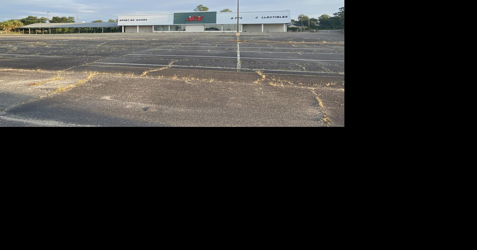 Ashley Furniture locating in former Ace Hardware.2jpeg.jpeg