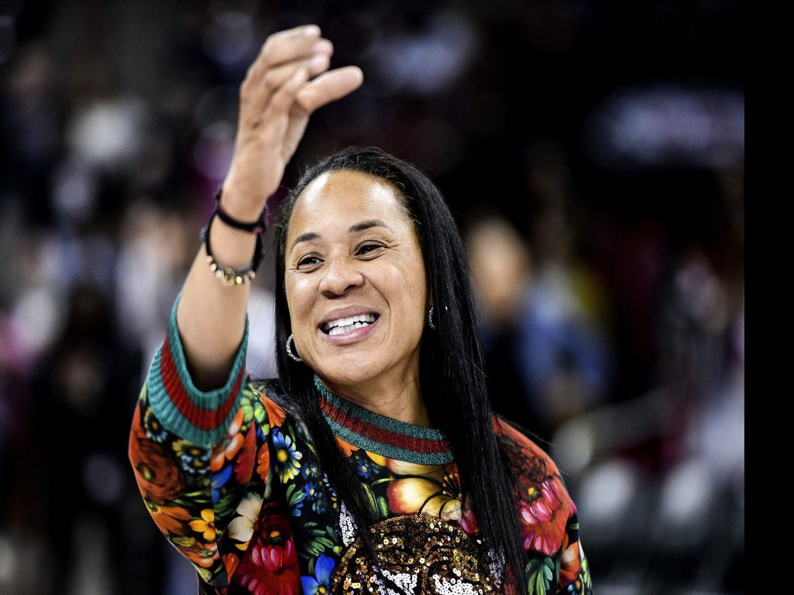 Carolina Women S Basketball Dawn Staley Named Ap Women S Coach Of