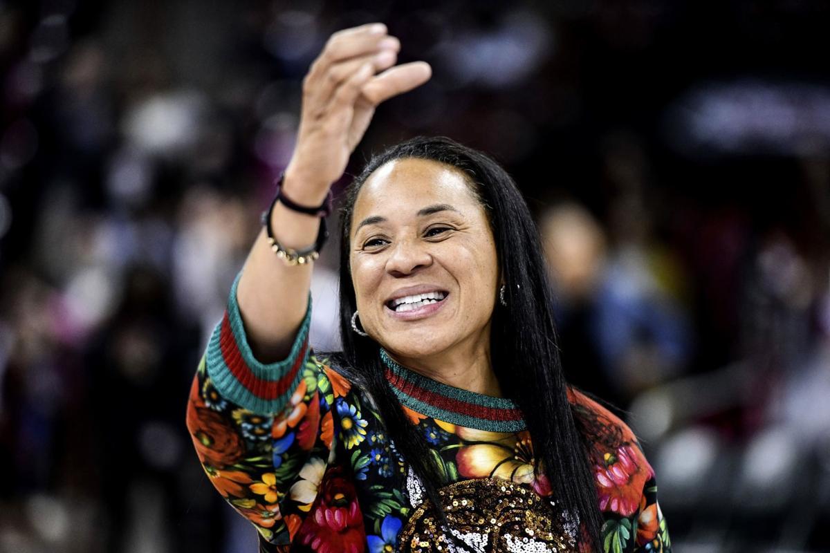 Carolina Women S Basketball Dawn Staley Named Ap Women S Coach Of