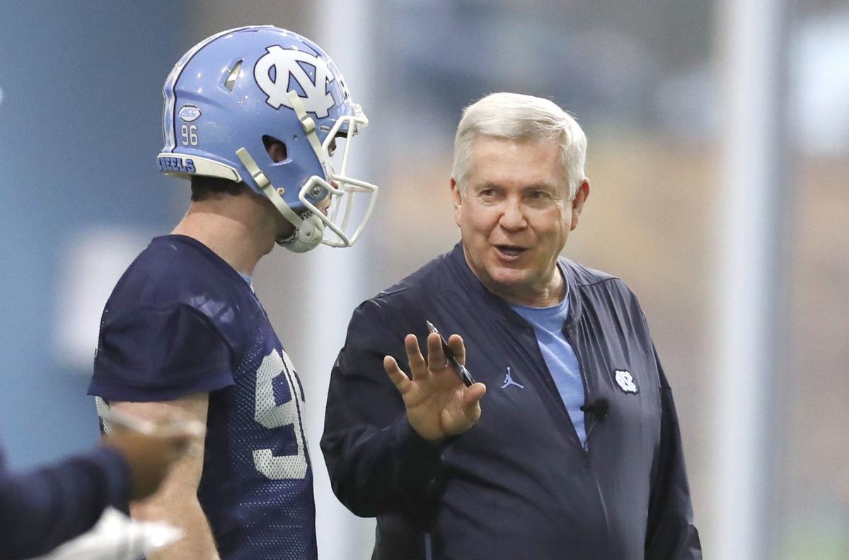 Carolina Football Muschamp Vs Brown Pits Pupil Against Mentor