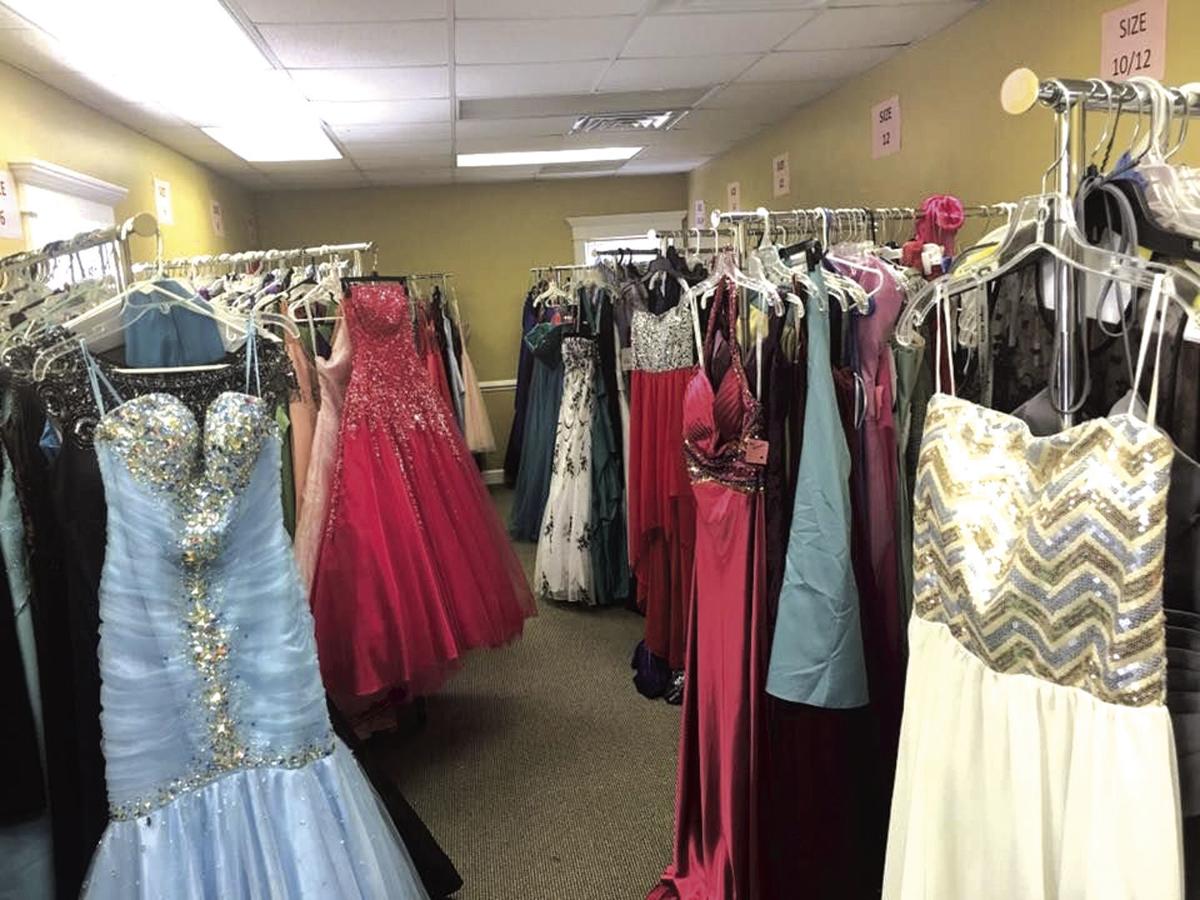Orangeburgarea students invited to shop for free gown at prom boutique