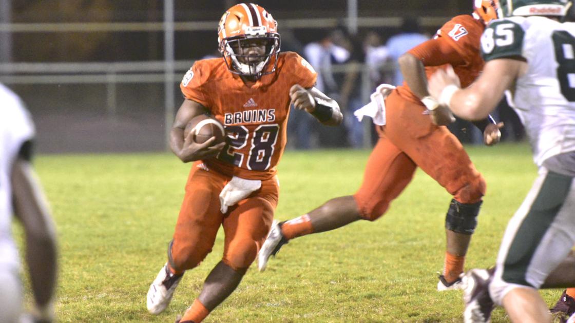 Orangeburg-Wilkinson football shuts out Lakewood for homecoming win Orangeburg-Wilkinson football shuts out Lakewood for homecoming win