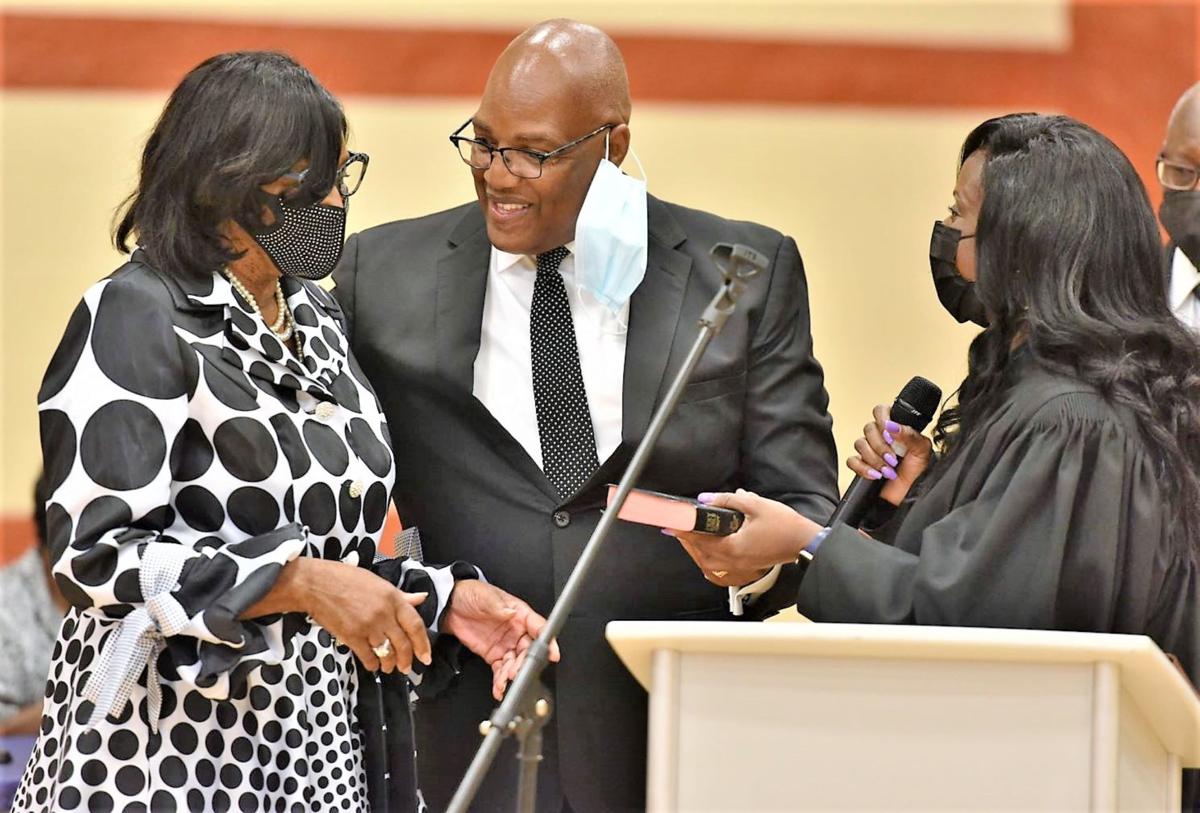 Grant to fund traffic officer; Orangeburg mayor, council members, chief sworn in | Local Grant to fund traffic officer; Orangeburg mayor, council members, chief sworn in | Local