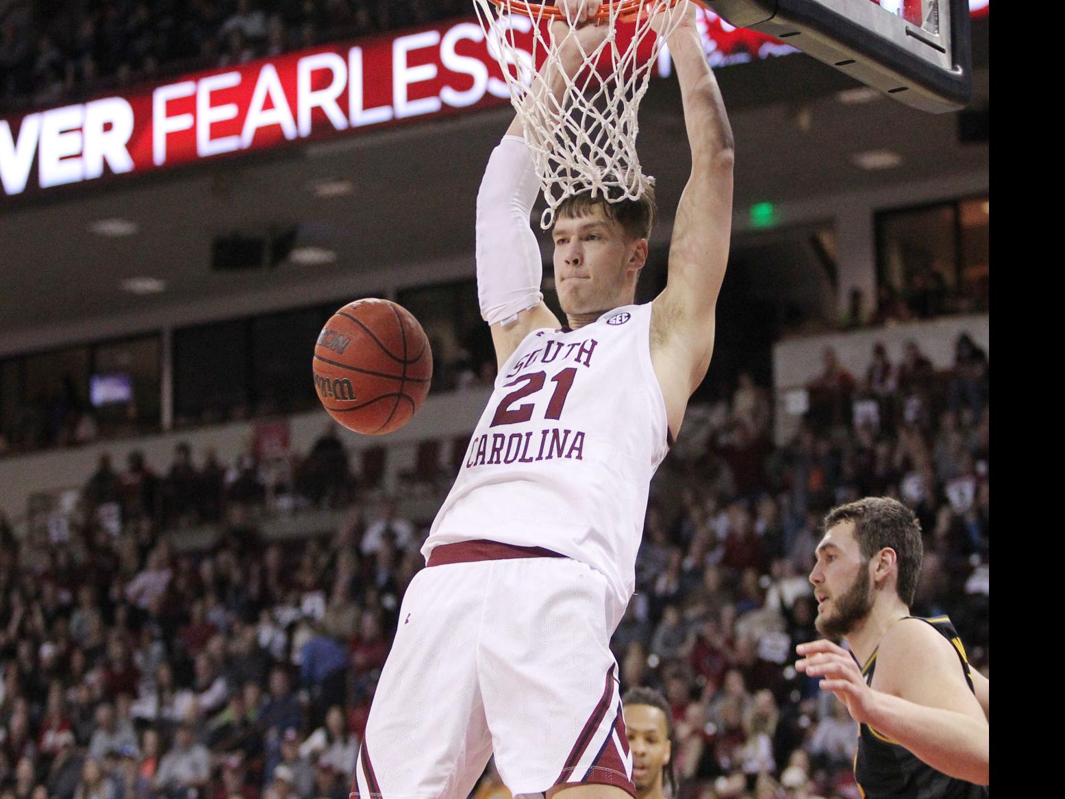 Carolina Basketball South Carolina Behind Kotsar S 21 Dismantles