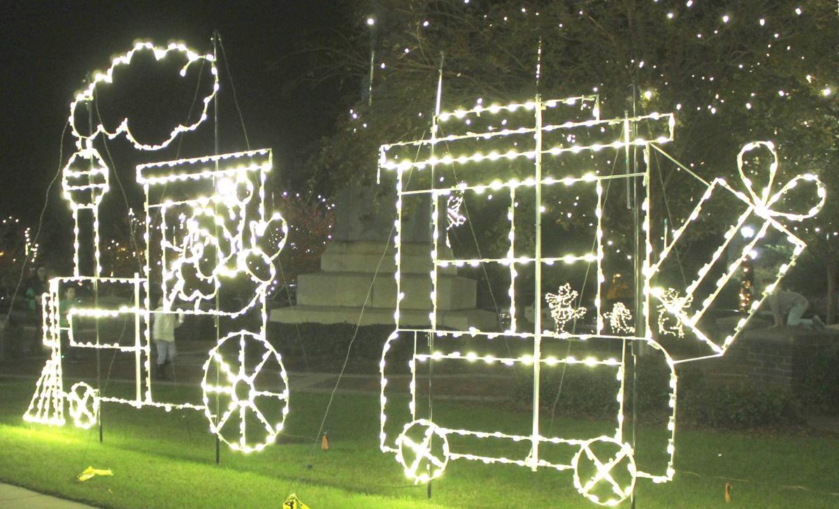 Orangeburg lights up for Christmas