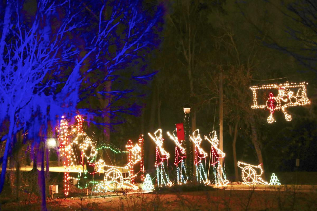 Santa, Christmas lights bring holiday cheer to the Garden City Lifestyles