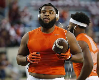 Clemson Football Christian Wilkins Takes His Teaching