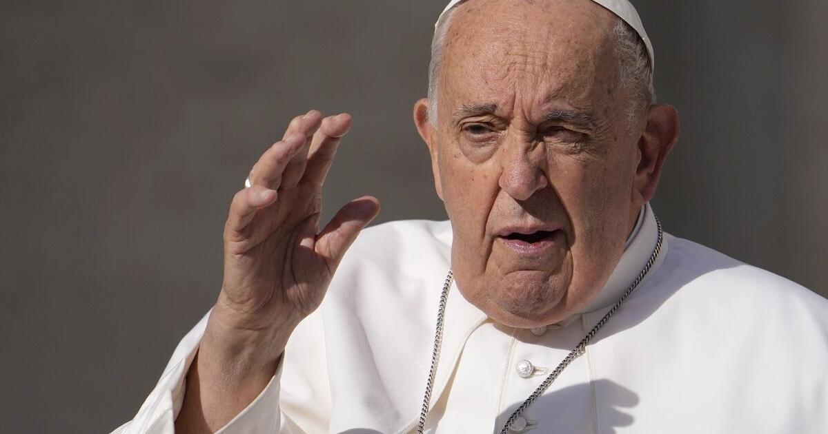 Pope apologizes after being quoted using vulgar term - Vimarsana News