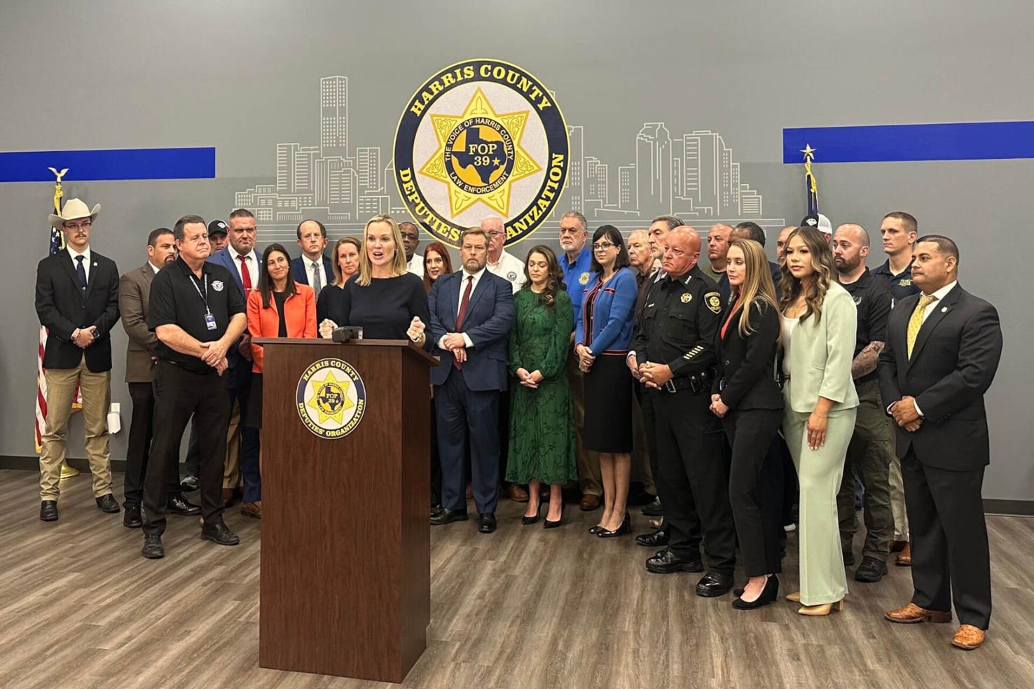 Law Enforcement Unions, Officials, Join Forces to Support GOP