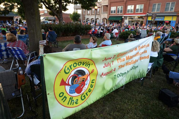 Photos Groovin on the Green News