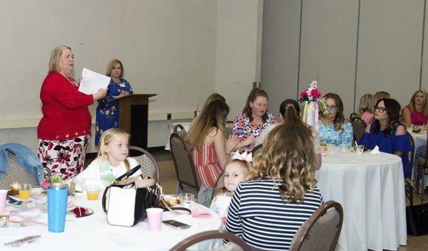 Whitus leading May Day race; candidates enjoy May Day brunch | Local News | thetimestribune.com