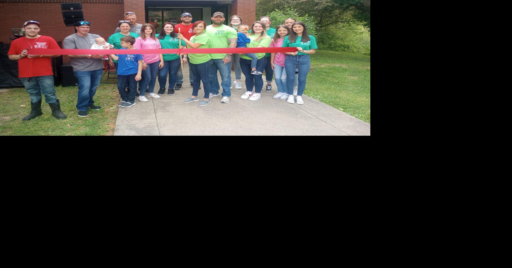 Chamber hosts ribbon-cutting for Healing Hands Health Center ...