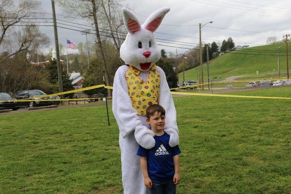Easter egg hunt offers hoppin' good time | Local News | thetimestribune.com