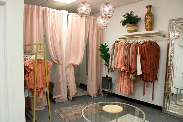 GETTING TO KNOW New women s boutique Ever Aston opens in