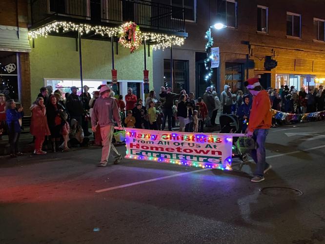 Williamsburg hosts Christmas Parade Community