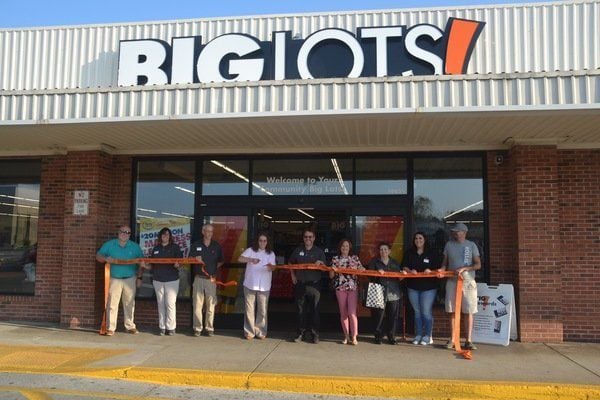 Big Lots celebrates new look and features | Local News 