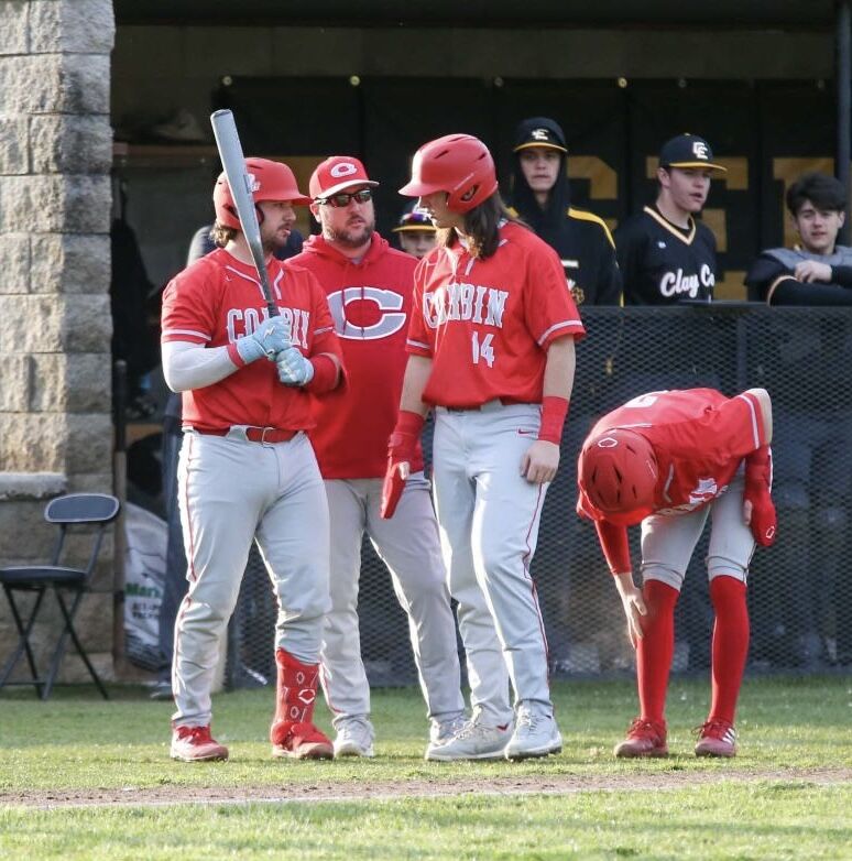 Redhounds roll to 5-1 win over Southwestern