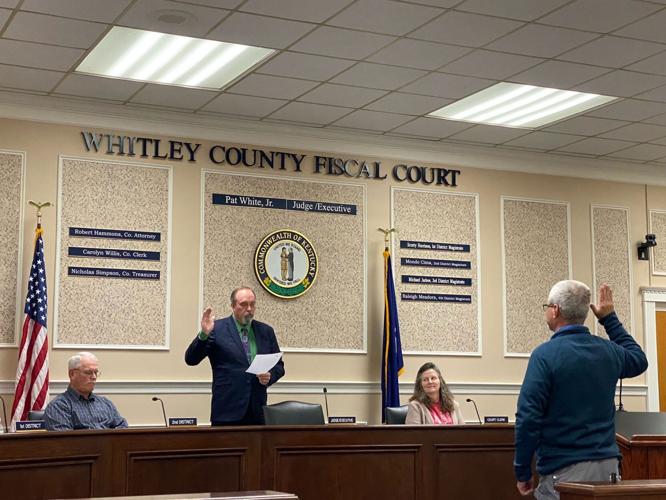 Whitley County Fiscal Court #39 clears the air #39 for Santa Claus ahead of