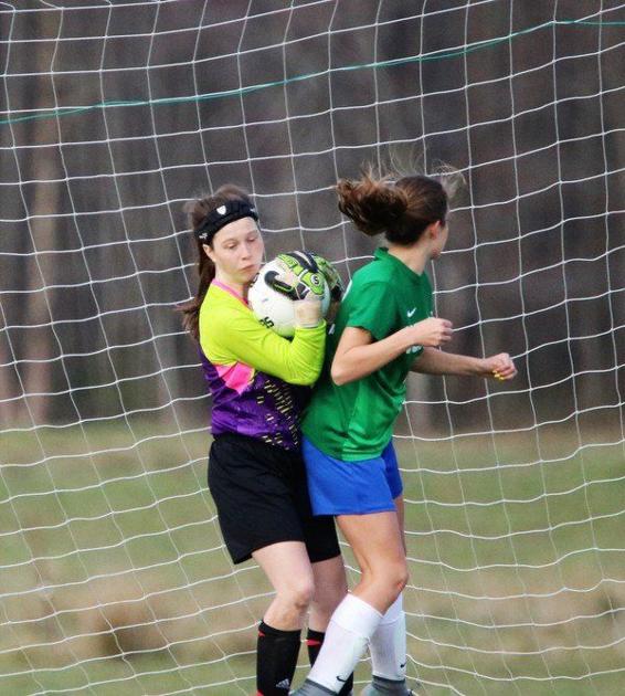 Middle School Lady Redhounds Standing In First Place Local