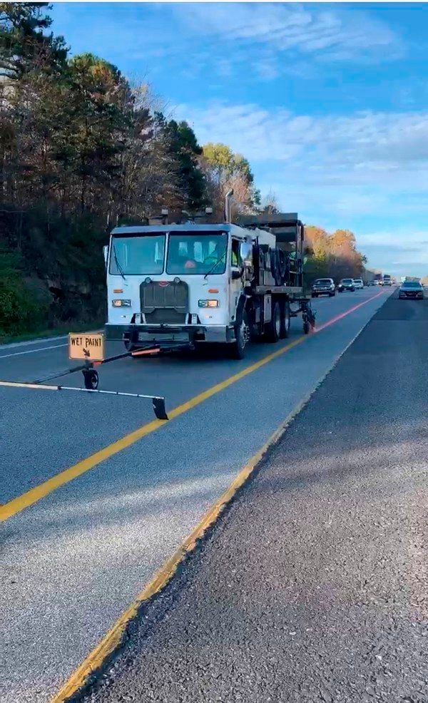 New Orange Striping On I 75 In Laurel County Intended To Alert