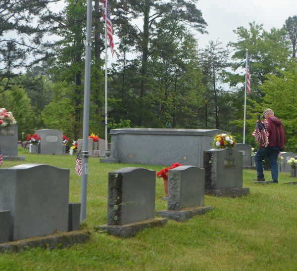 DAV, Boy Scouts Place Flags On Veterans' Graves | Local News ...