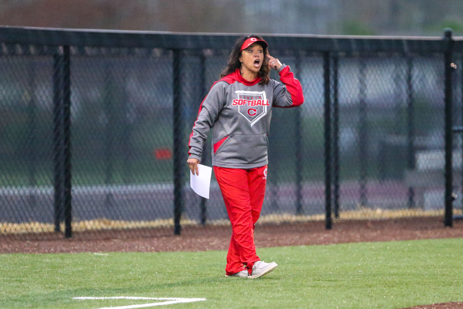 Lady Redhounds drop 9-2 decision to Henry Clay