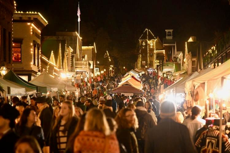 Firing up Victorian Christmas in Nevada City (PHOTO GALLERY