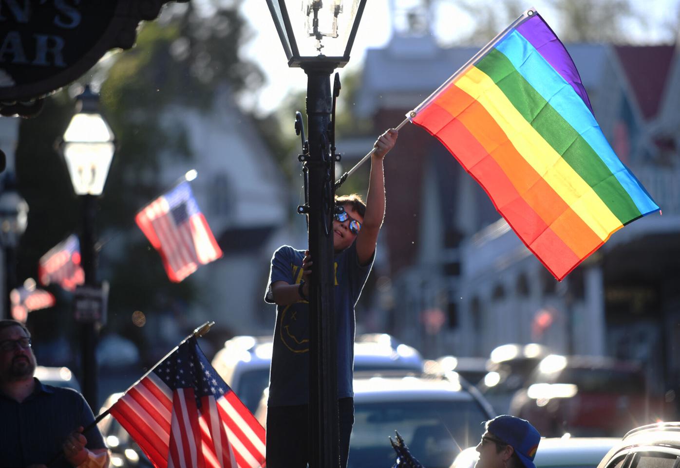 MLB honors LGBT community during Pride month