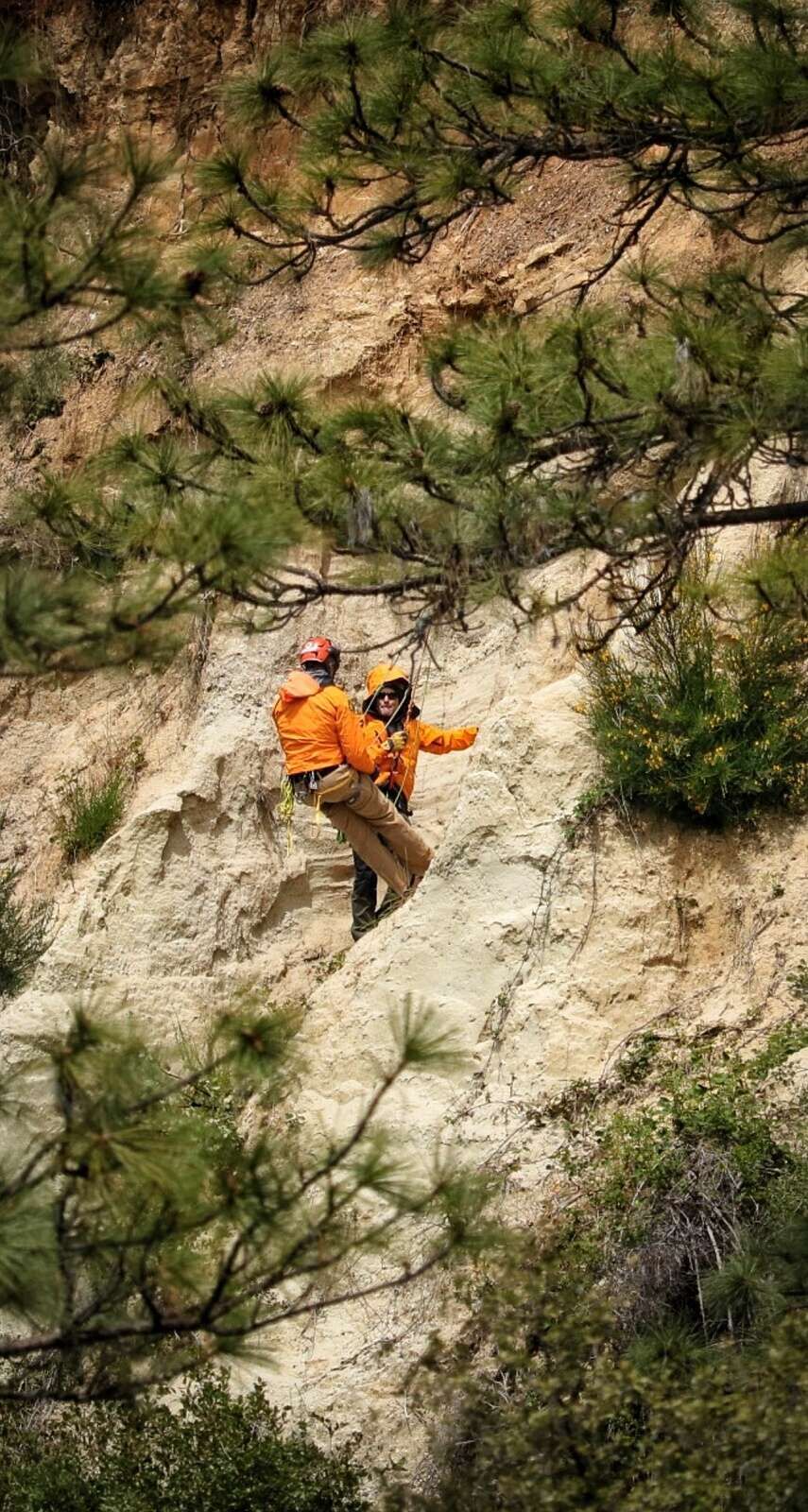 Busy 24 hours for Search and Rescue: Two missing hikers rescued in ...