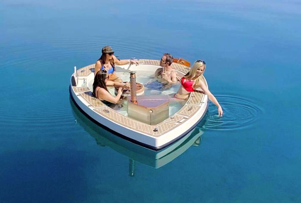 Cruzzing' on the lake: Tahoe business offers luxury hot tub boats, Business