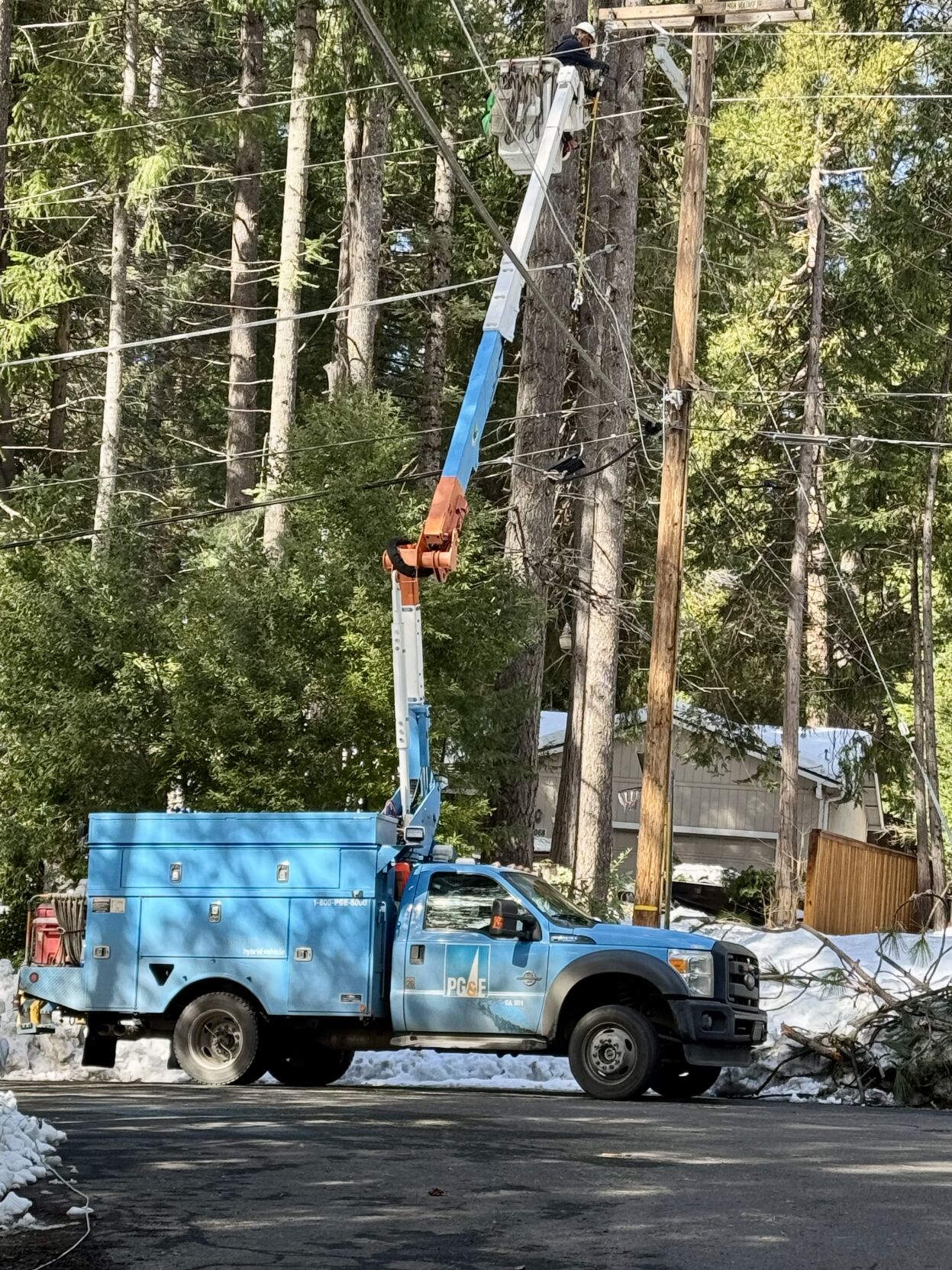 PG&E crews restore power to 99 percent of impacted customers in the ...