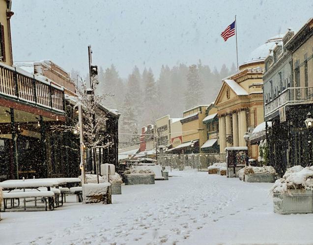 Nevada County Captures Snow in downtown Grass Valley News