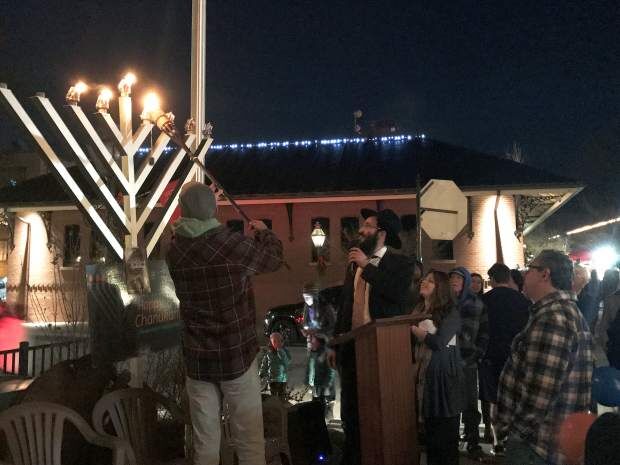 Menorah to Be Lit at Sunday Night Giants Game