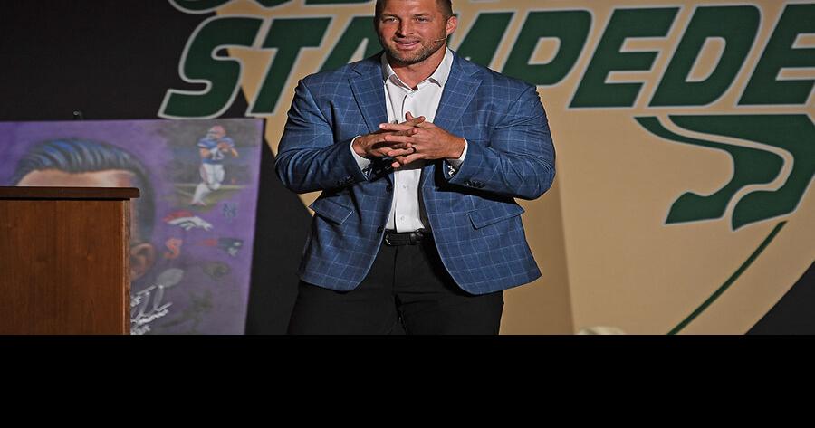 Tim Tebow delivers speech to Stampeders Boosters