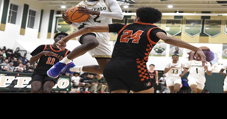 Defense carries VHS to District 6-4A final