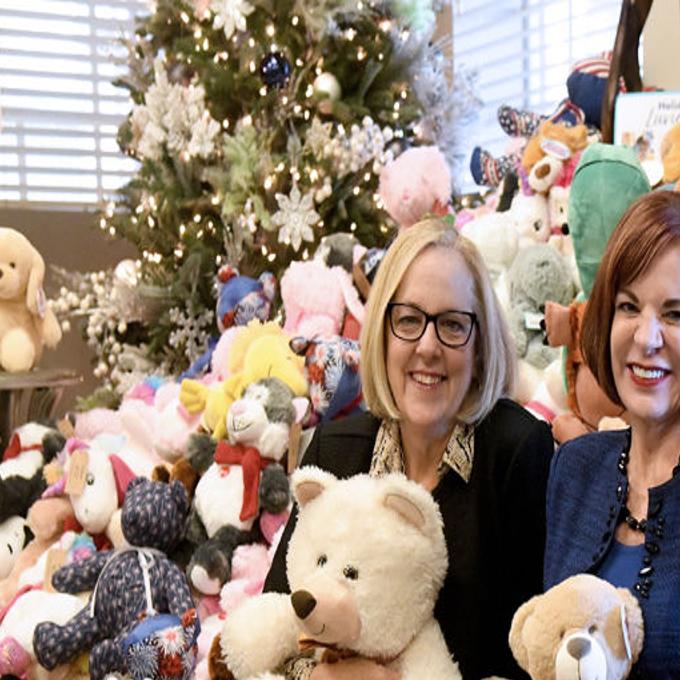 Area Businesses Help Brighten The Holidays News The Villages Daily Sun Thevillagesdailysun Com