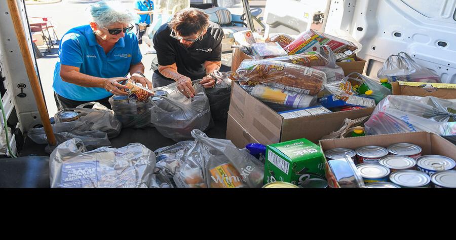 Evening Rotary Club collects 4 tons of food for charity