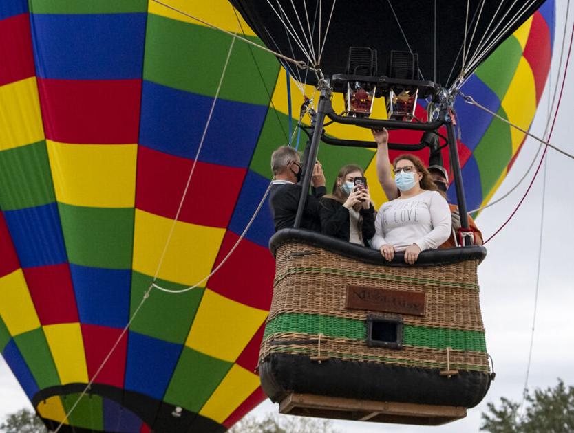 Balloonists, Villagers taking to the skies