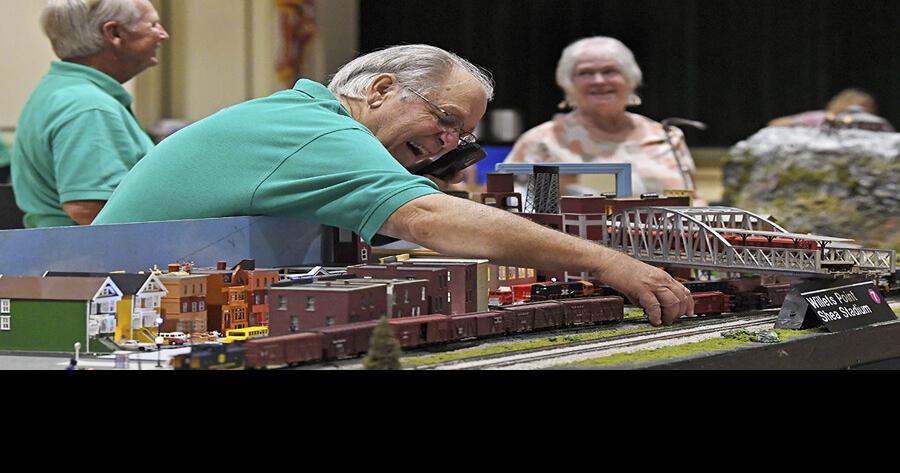 Model train show to offer special photo op