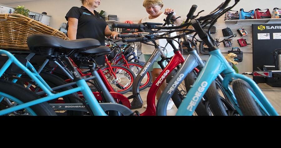 Organizations mentor area small businesses