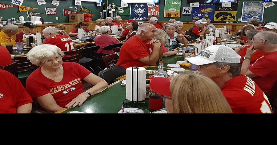 Super Bowl supporters are flocking to restaurants and neighborhood parties in The Villages